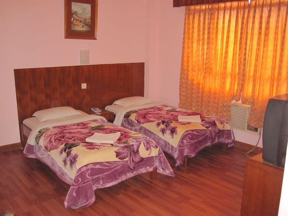 Tasi Dhargey Inn Kathmandu Bagian luar foto