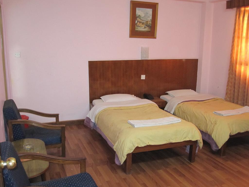 Tasi Dhargey Inn Kathmandu Bagian luar foto